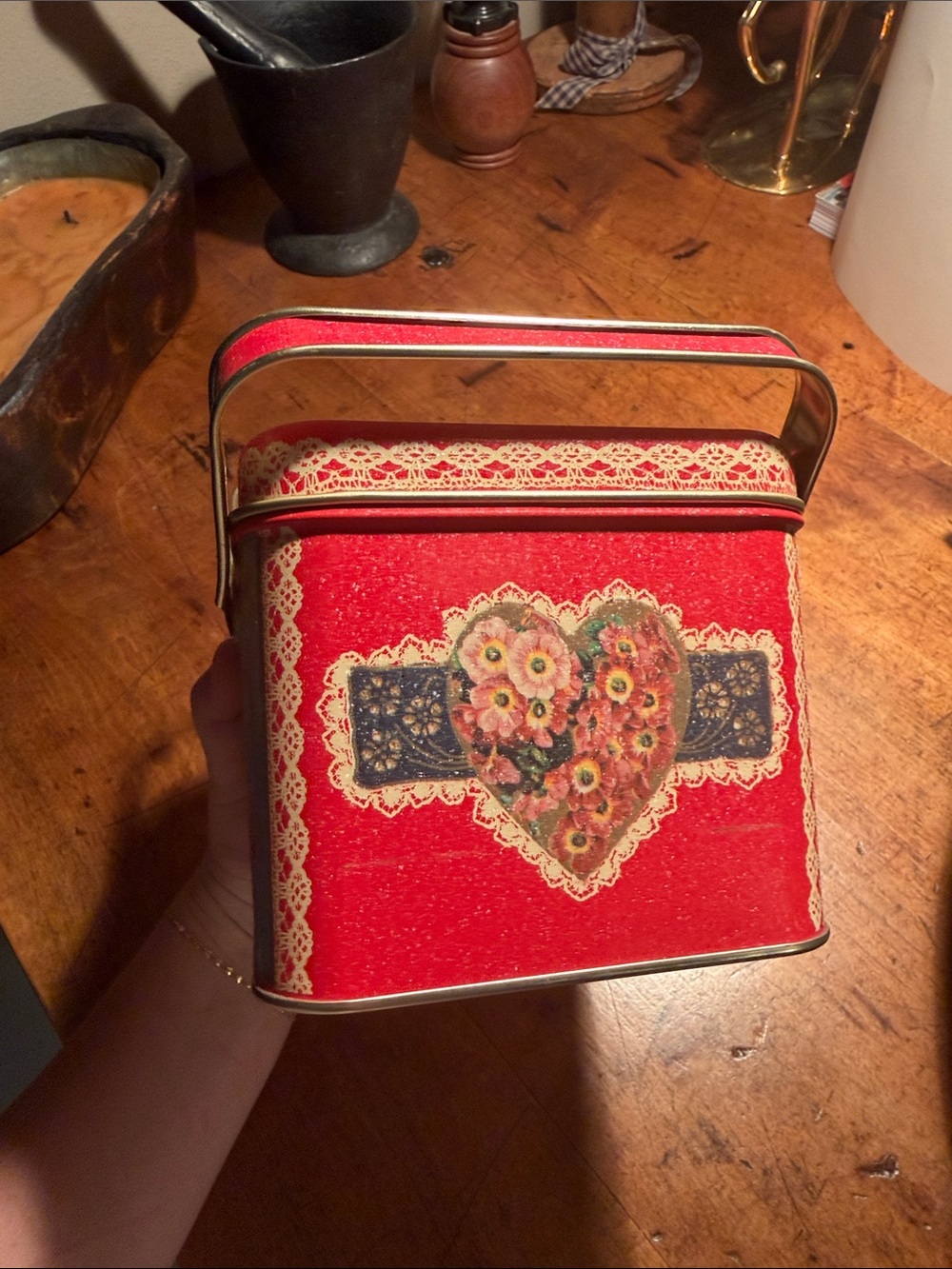 Valentine Double-Handled Vintage Tin - Cherubs Bristol Ware, 1984 Chein - Picture 3 of 9